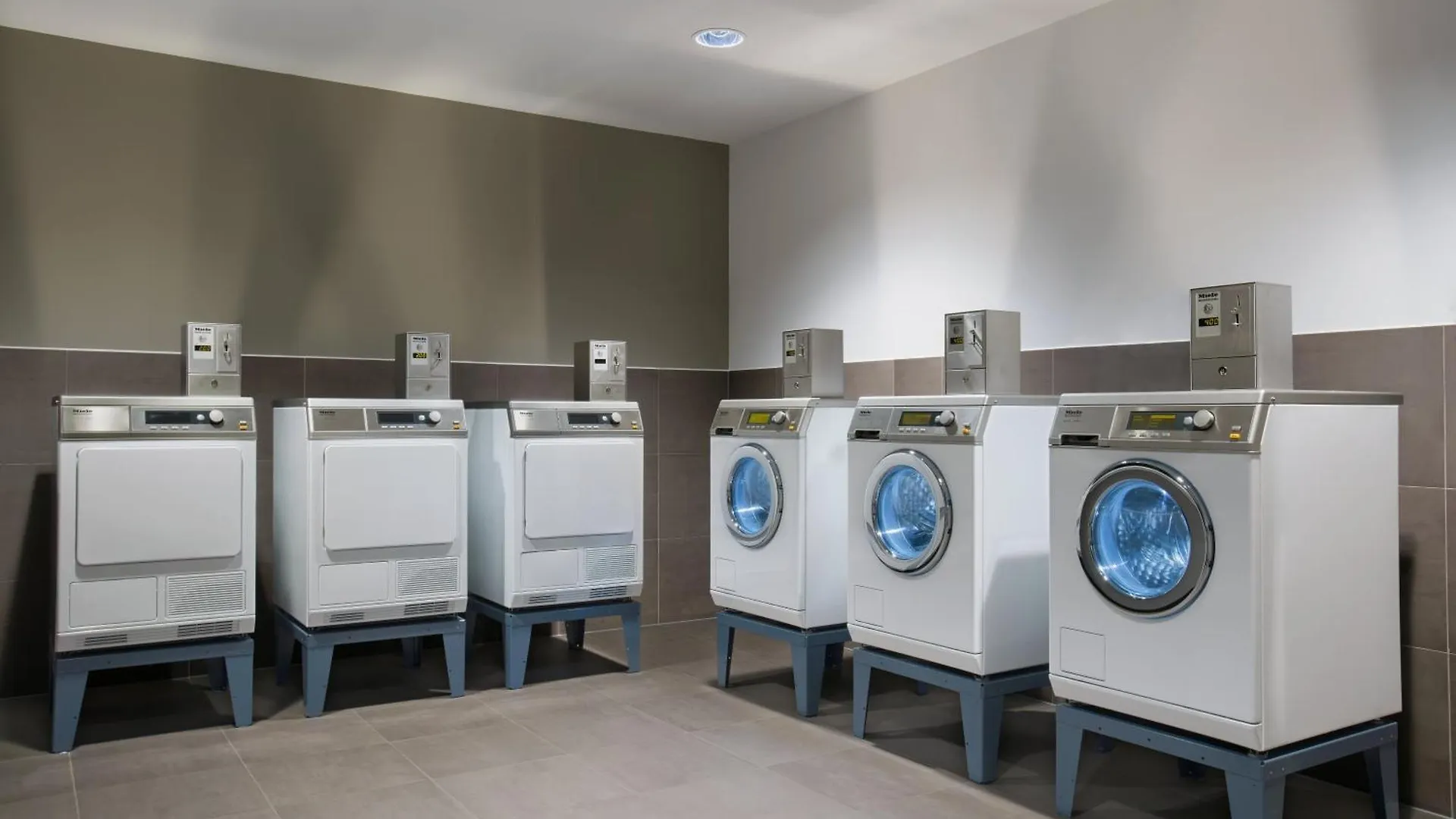 Hotel Element Amsterdam 4*,  Niederlande